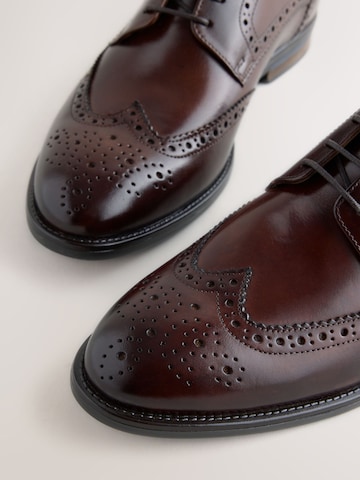 Chaussure à lacets Next en marron