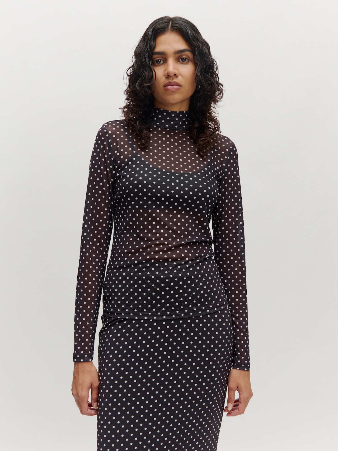 EDITED Produkte Shirt 'Fiore' schwarz