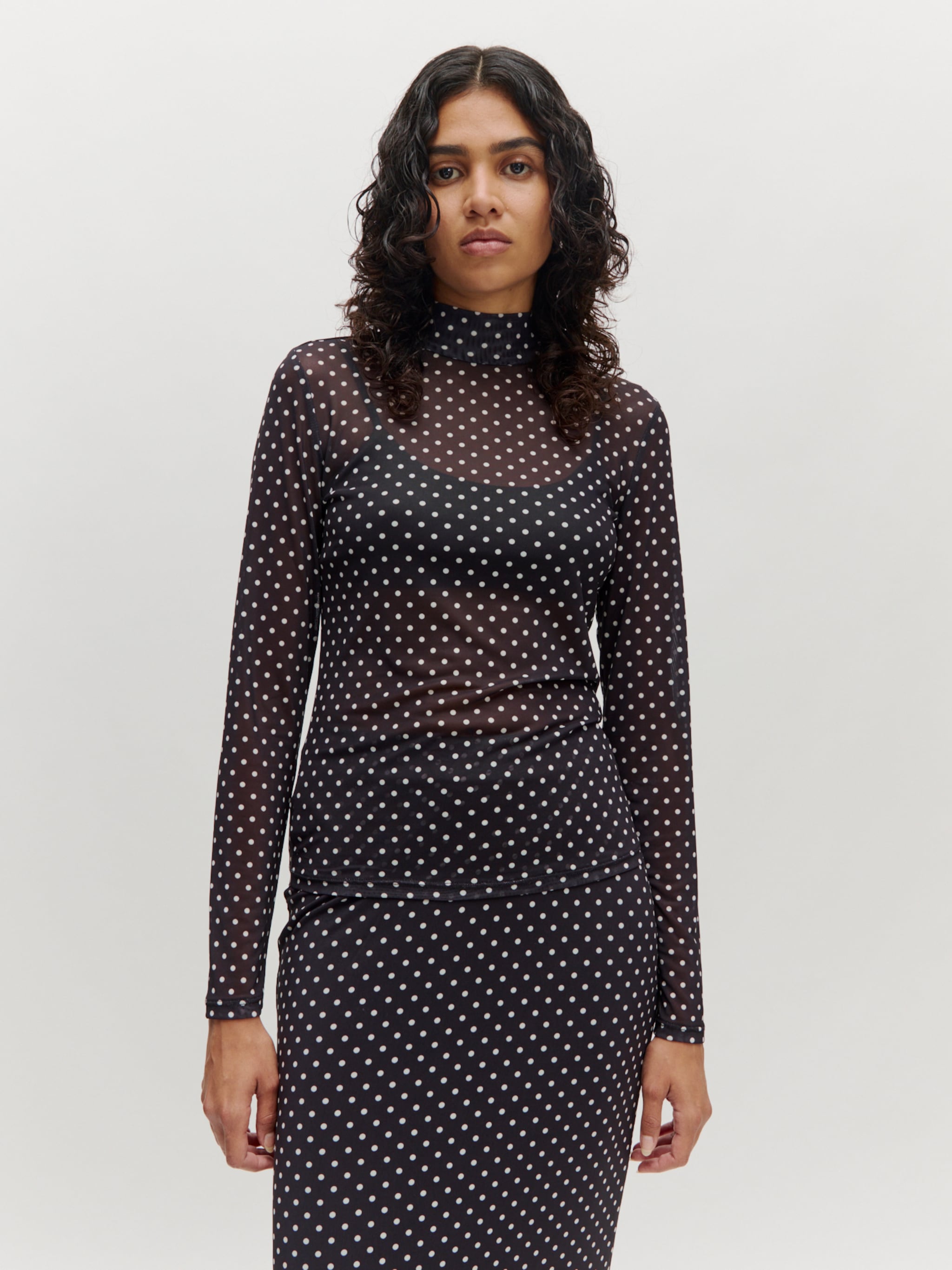 EDITED Produits T-shirt 'Fiore' noir