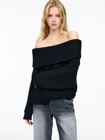 Pull&Bear Pullover in Schwarz: Vorderseite