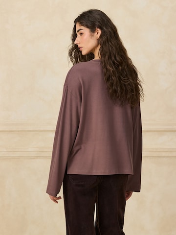 Next Shirt in Brown
