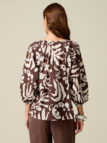 Camicia da donna di oltre in marrone