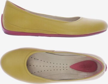 ECCO Flats & Loafers in 37 in Yellow: front