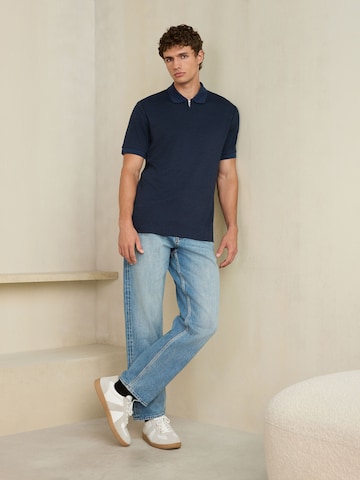 Tricou de la Next pe albastru