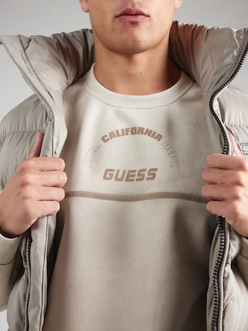 GUESS Sweatshirt 'SHIRO' i beige
