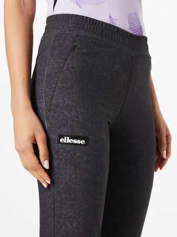 ELLESSE - Regular Calças de desporto 'Fredda' em preto