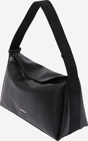 Calvin Klein regular Τσάντα ώμου 'Gracie' σε μαύρο
