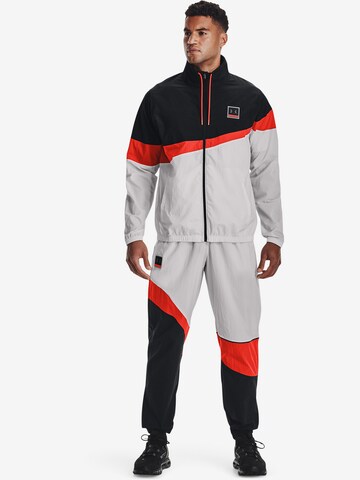 UNDER ARMOUR Treenitakki värissä harmaa