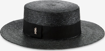 Nicowa Hat in Black: front