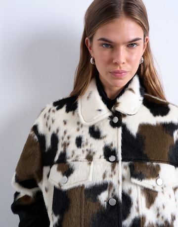 TOPSHOP Välikausitakki 'MAY' värissä beige