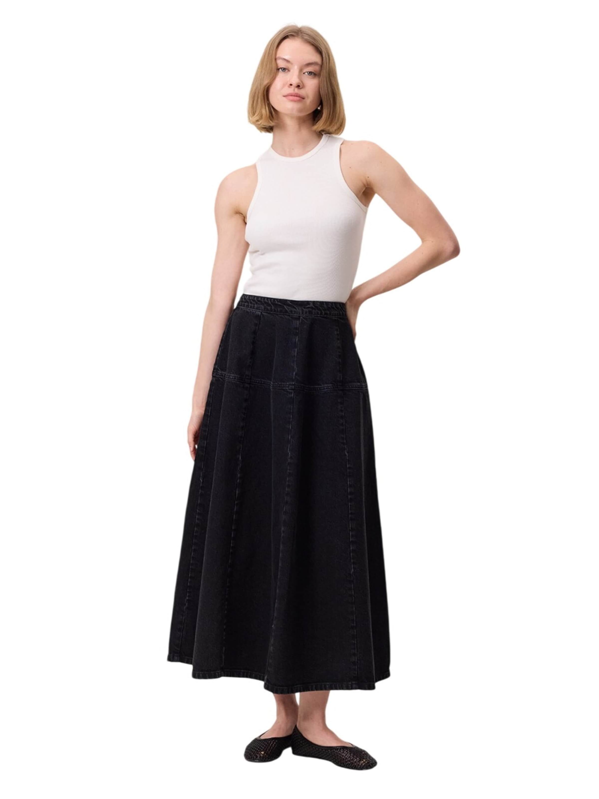 MANUKA Skirt in Black