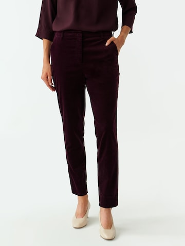 TATUUM Regular Trousers 'WELMA' in Red: front