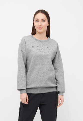 BENCH Sweatshirt in Grey: front