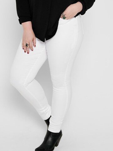 ONLY Carmakoma Skinny Jeans 'Augusta' in Weiß: predná strana