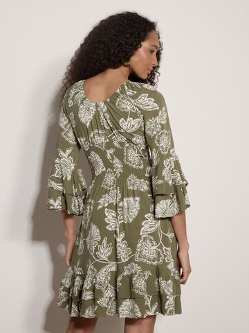 Apricot Dress ' ' in Green