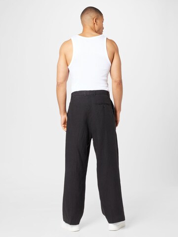 WEEKDAY Loose fit Trousers in Black