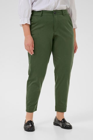 KAFFE CURVE Slimfit Lærredsbukser 'KCLeana' i grøn: forside