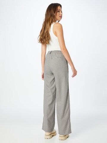 OBJECT Wide leg Pleat-front trousers 'LISA' in Beige