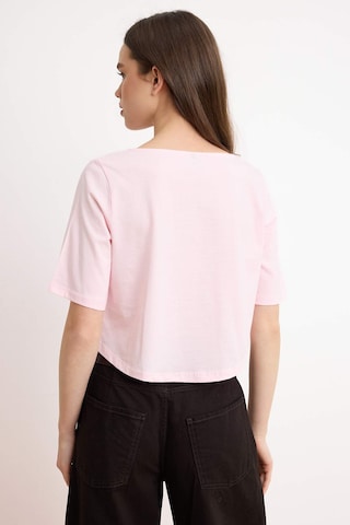 Trendyol T-shirt i rosa