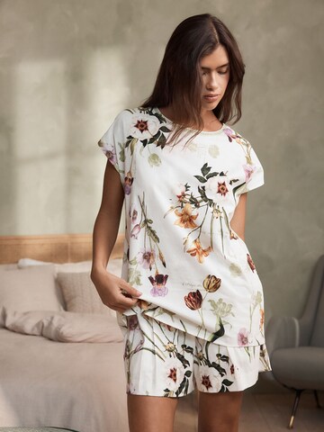 B by Ted Baker Kort pyjamas i vit: framsida