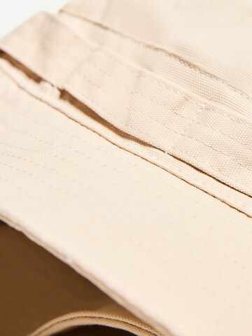 Chapeaux Bershka en beige