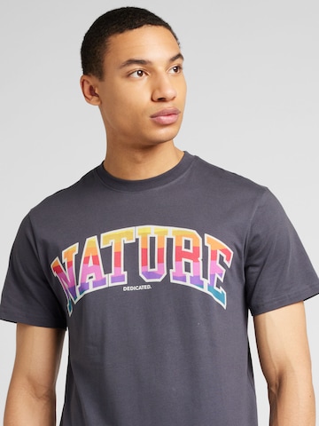 DEDICATED. T-Shirt 'Stockholm Nature Sunset Charcoal' in Grau