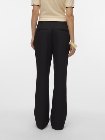 Regular Pantalon 'AWHAZEL' VERO MODA en noir