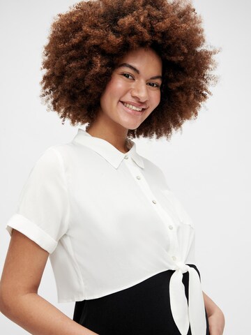 MAMALICIOUS - Blusa 'Marilyn' en blanco