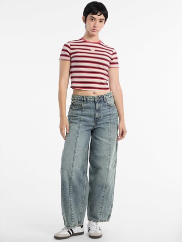 GUESS T-Shirt in Rot