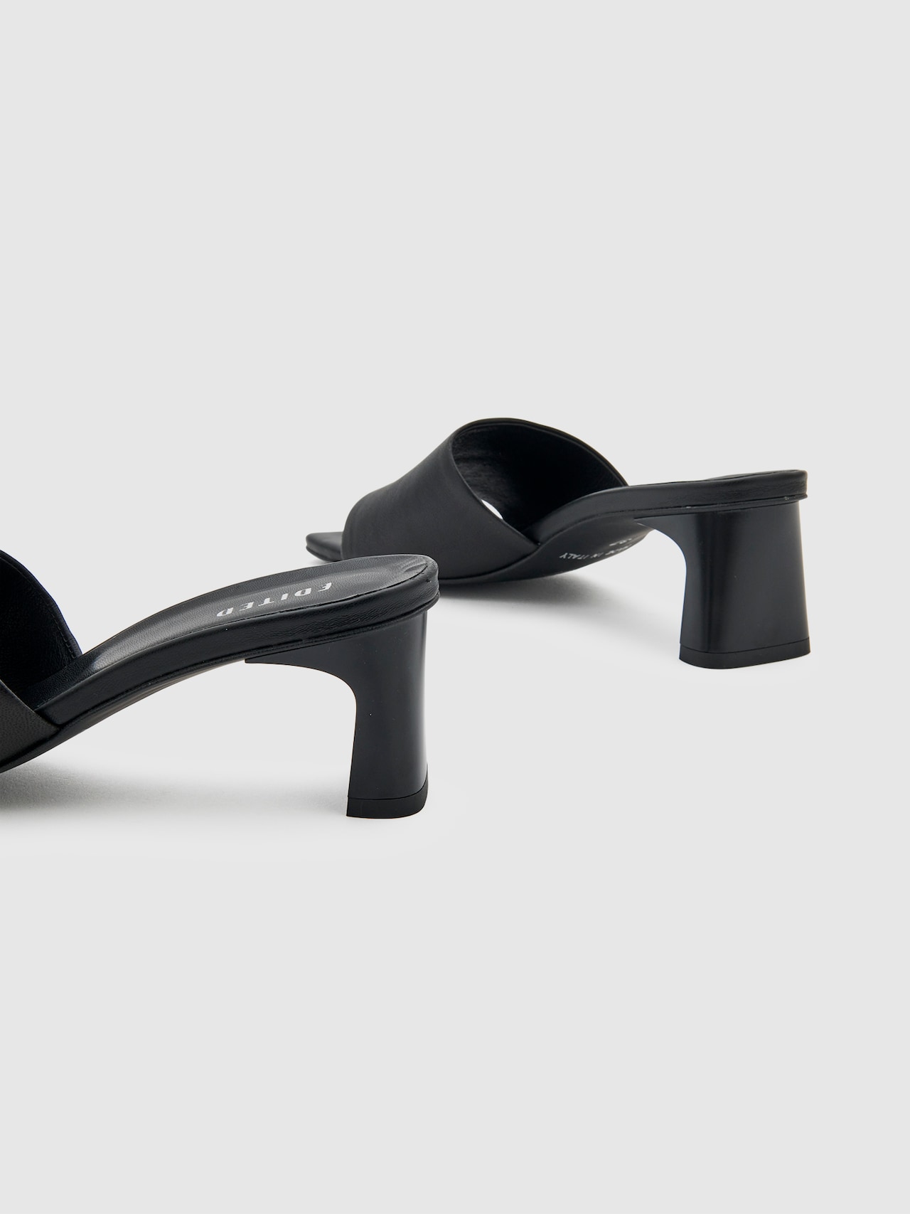 EDITED Produkte Sandale 'Remy Heels' schwarz