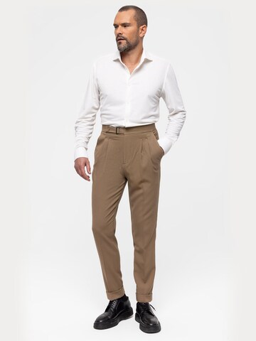 Dandalo - regular Pantalón de pinzas en marrón