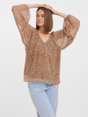 VERO MODA Blouse 'Carolina' in Bruin: voorkant