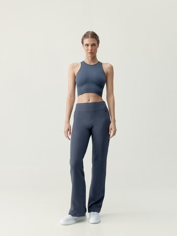 Born Regular Sportbroek ' Era ' in Blauw: voorkant