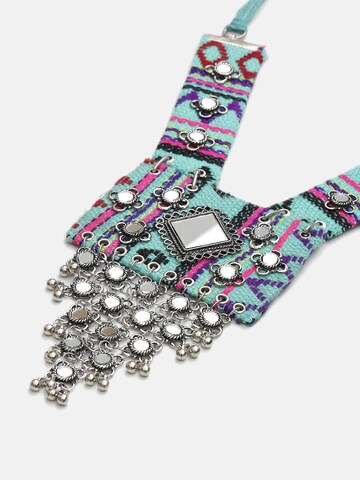 IZIA - Cadena en verde