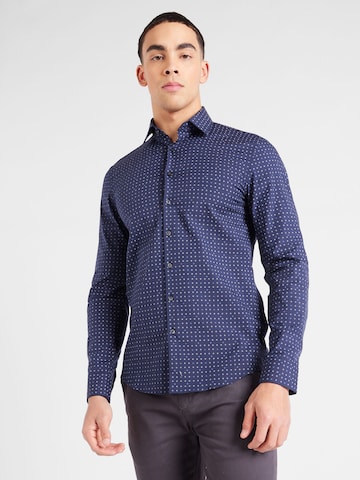 Calvin Klein Přiléhavý střih Košile – modrá: přední strana
