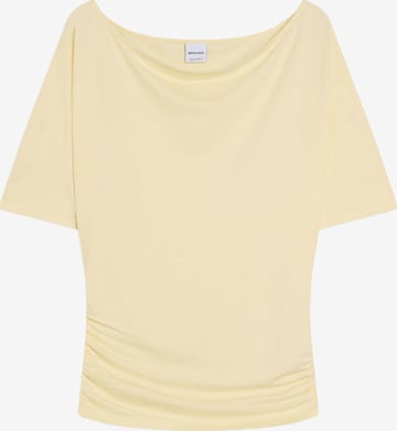 Bershka T-Shirt in Gelb: Vorderseite