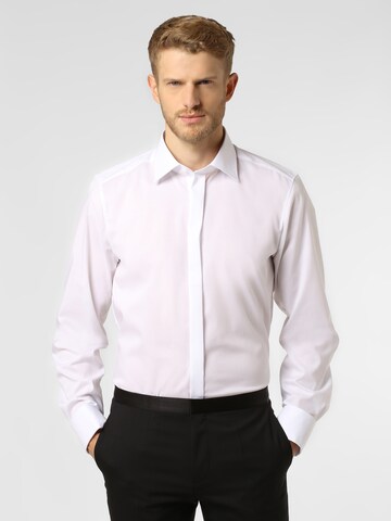 Coupe slim Chemise business Finshley & Harding en blanc : devant