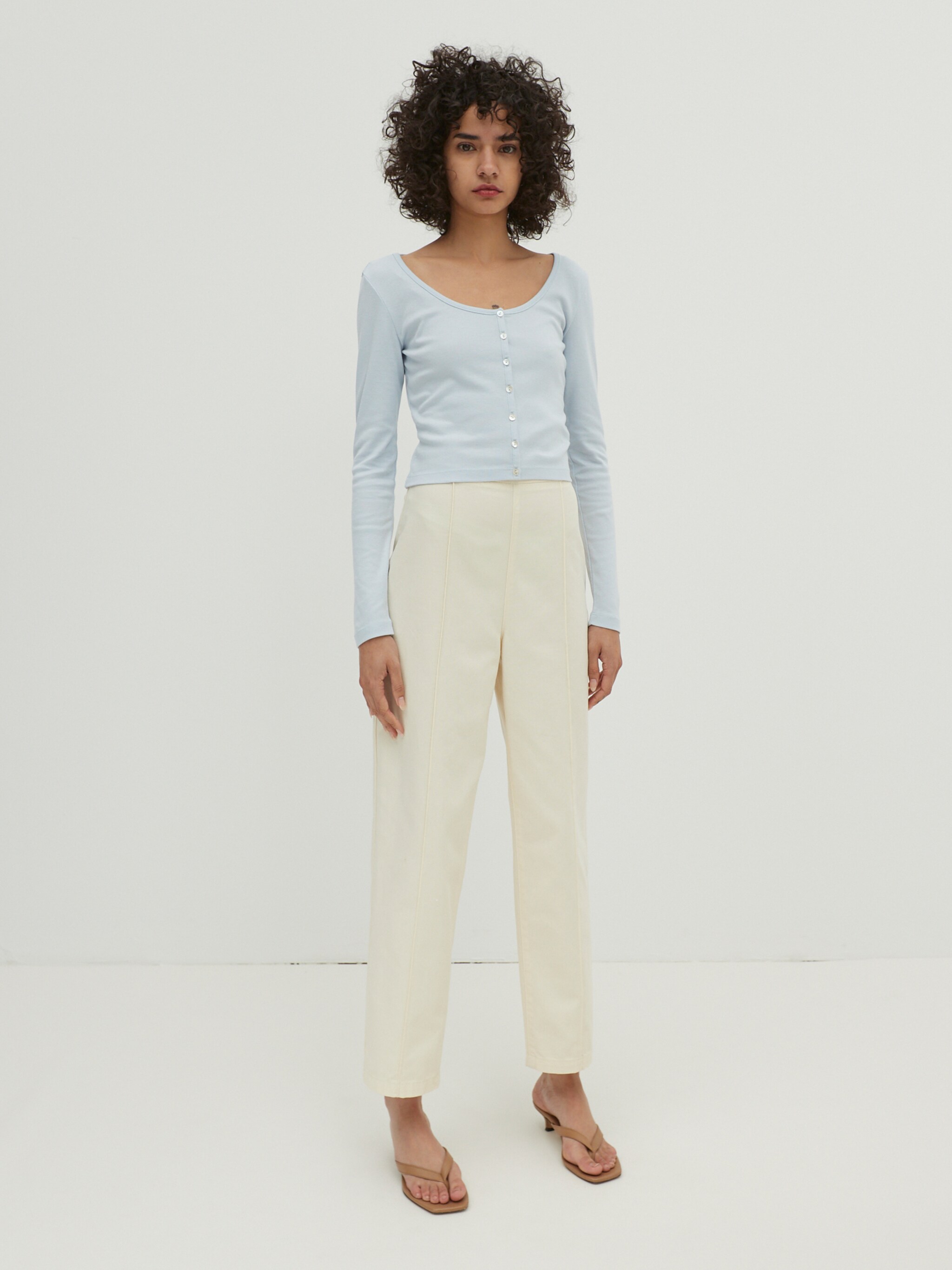 EDITED Produkte Strickjacke 'Kira' blau