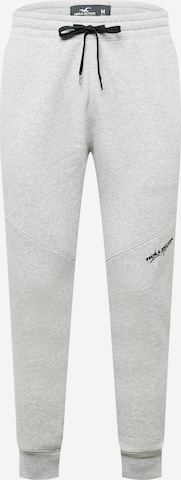 HOLLISTER Tapered Trousers in Grey: front
