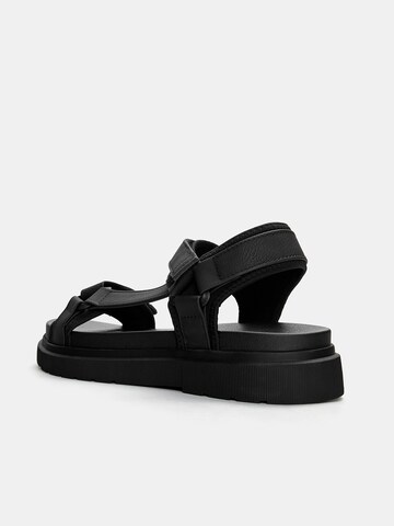 Sandales Pull&Bear en noir