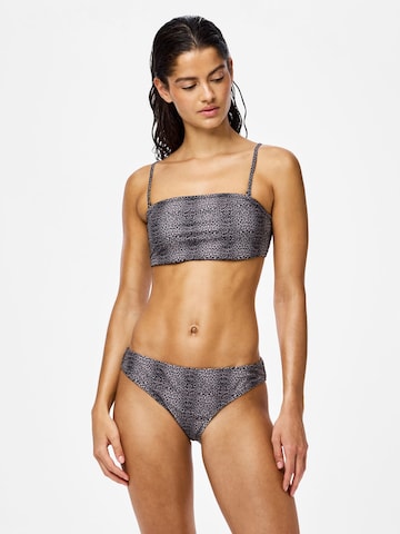 PIECES Bikini bottom 'PCBaomi' in Purple: front