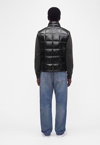ARMANI EXCHANGE Vest in Black