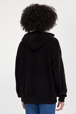 LTB Sweatshirt 'Namodo' in Zwart