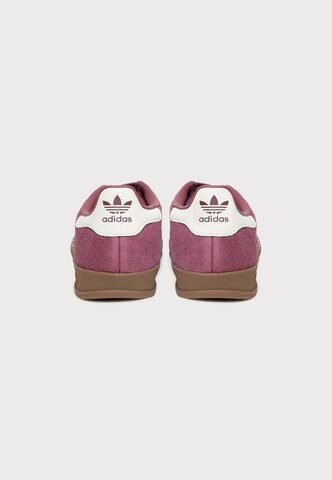 ADIDAS ORIGINALS Sneakersy niskie 'Gazelle' w kolorze czerwony