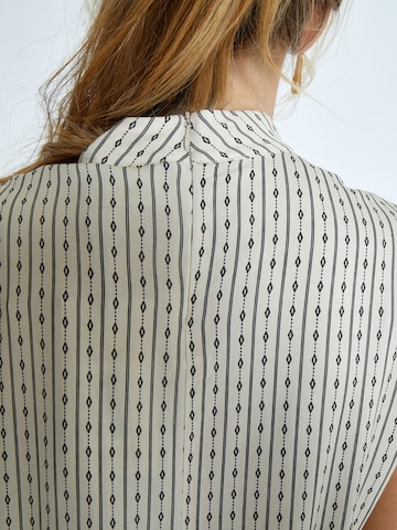 Peppercorn Blouse 'Gabriella' in Beige