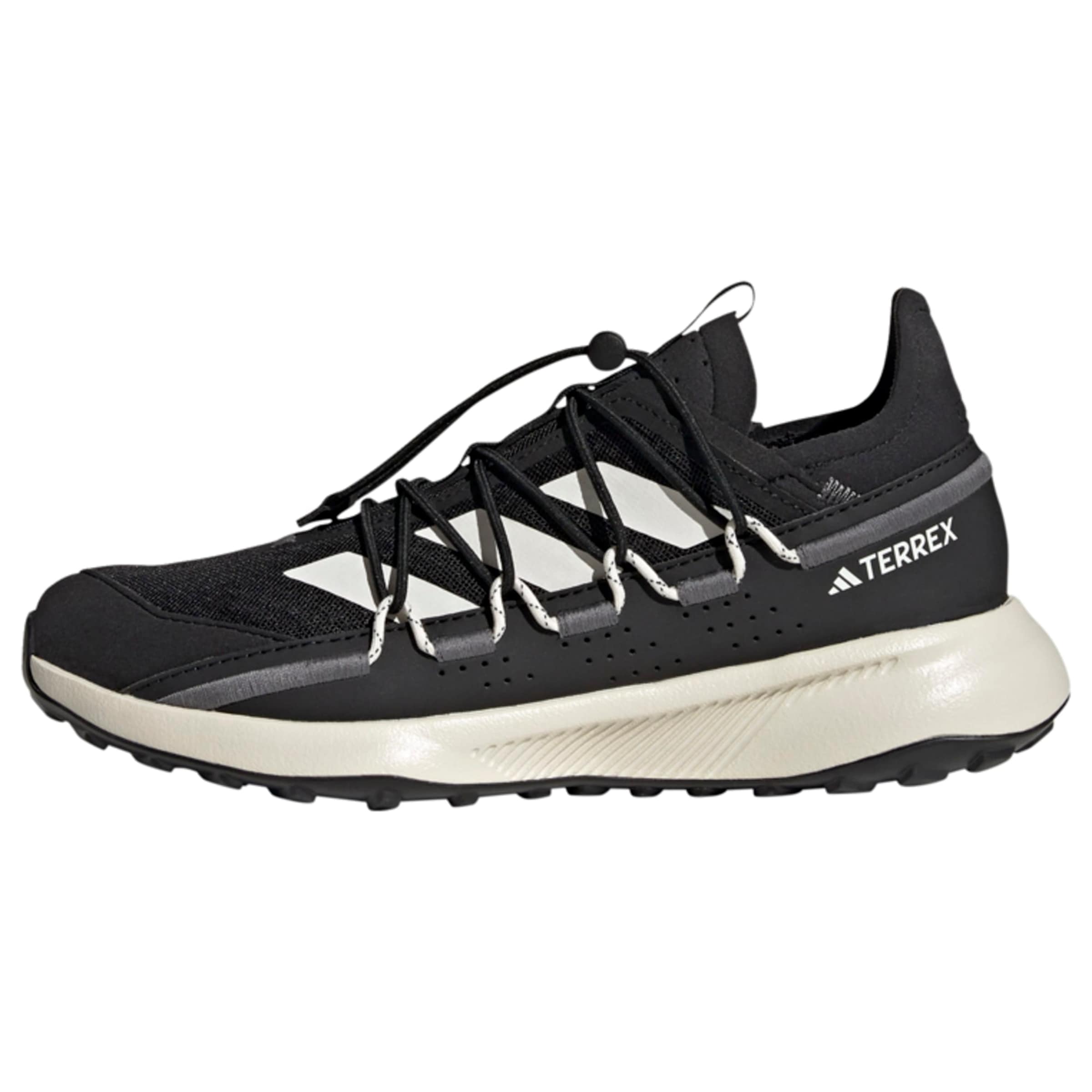 ADIDAS TERREX Low shoe &#x27;Voyager 21&#x27; in Black: front