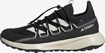 ADIDAS TERREX Lage schoen 'Voyager 21' in Zwart: voorkant