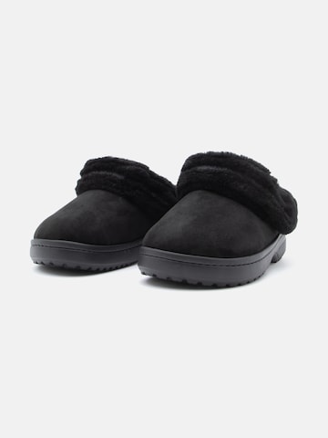 Clogs di Crocs in nero