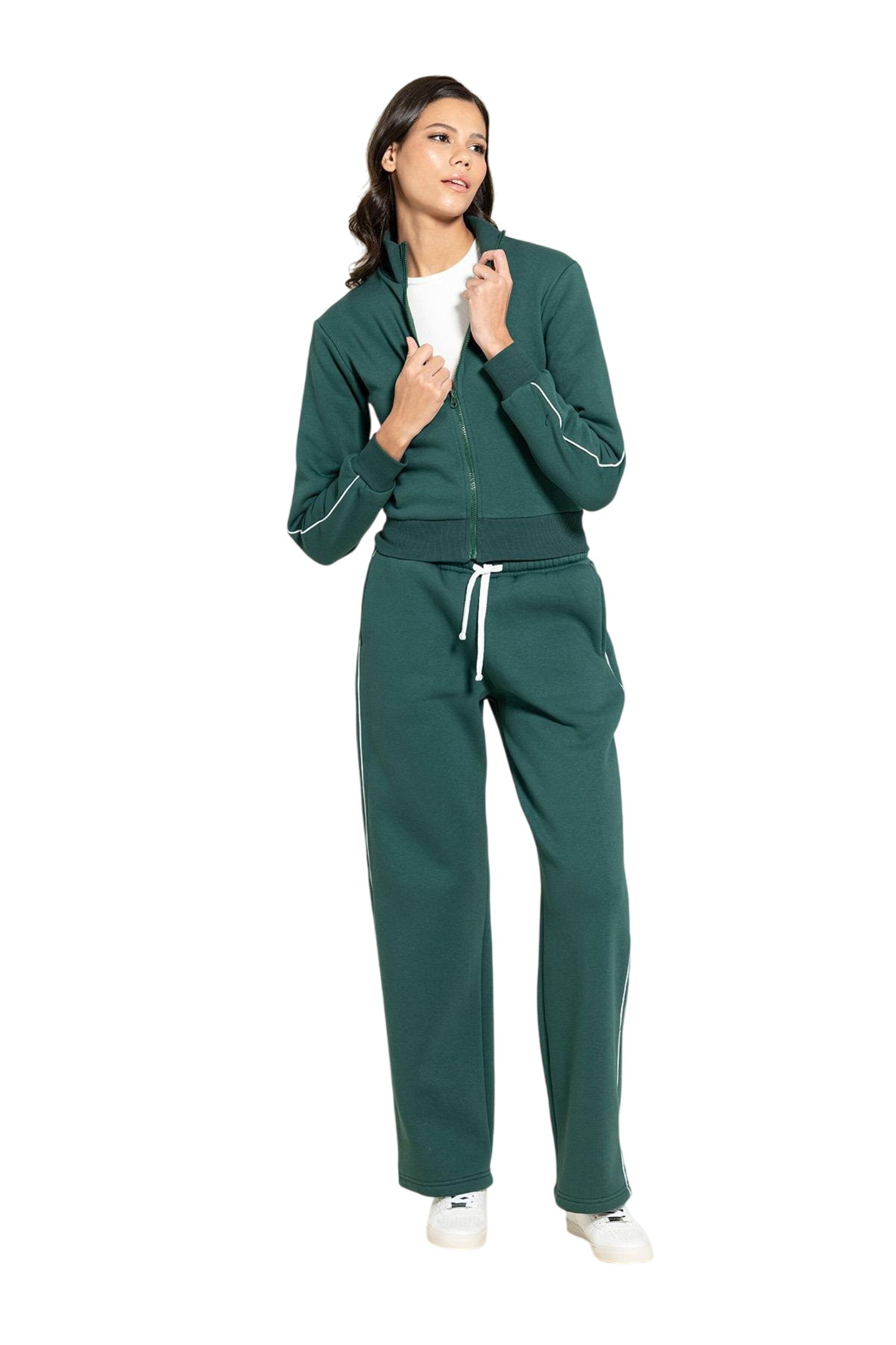 For You Moda Tracksuit in Green: front