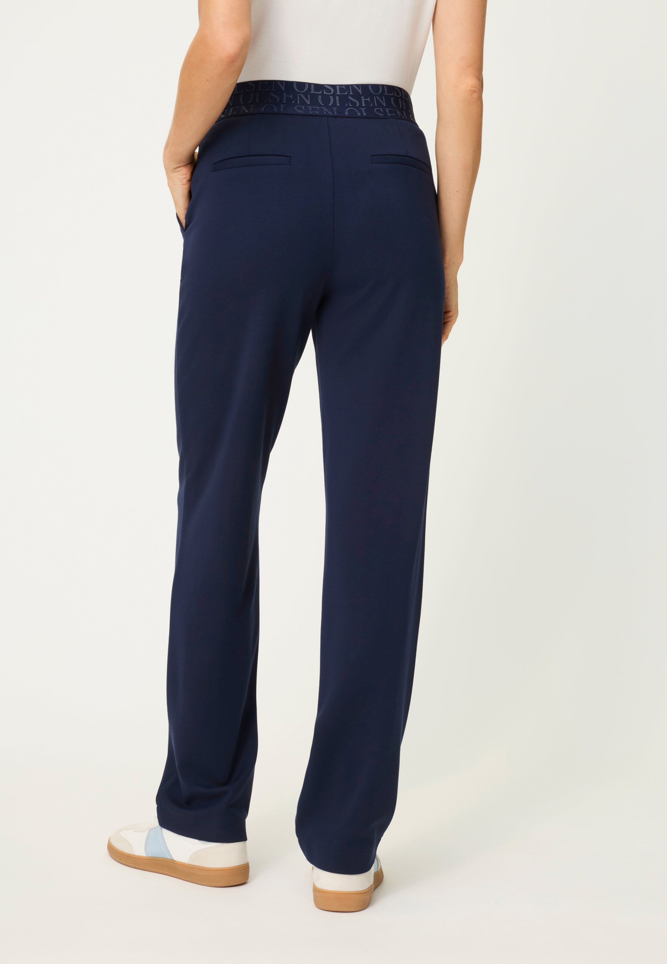 Olsen Regular Pleat-Front Pants in Blue